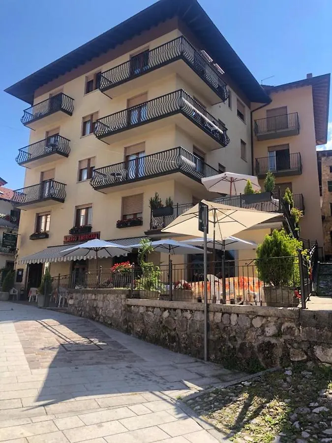 סרינה Hotel Americana