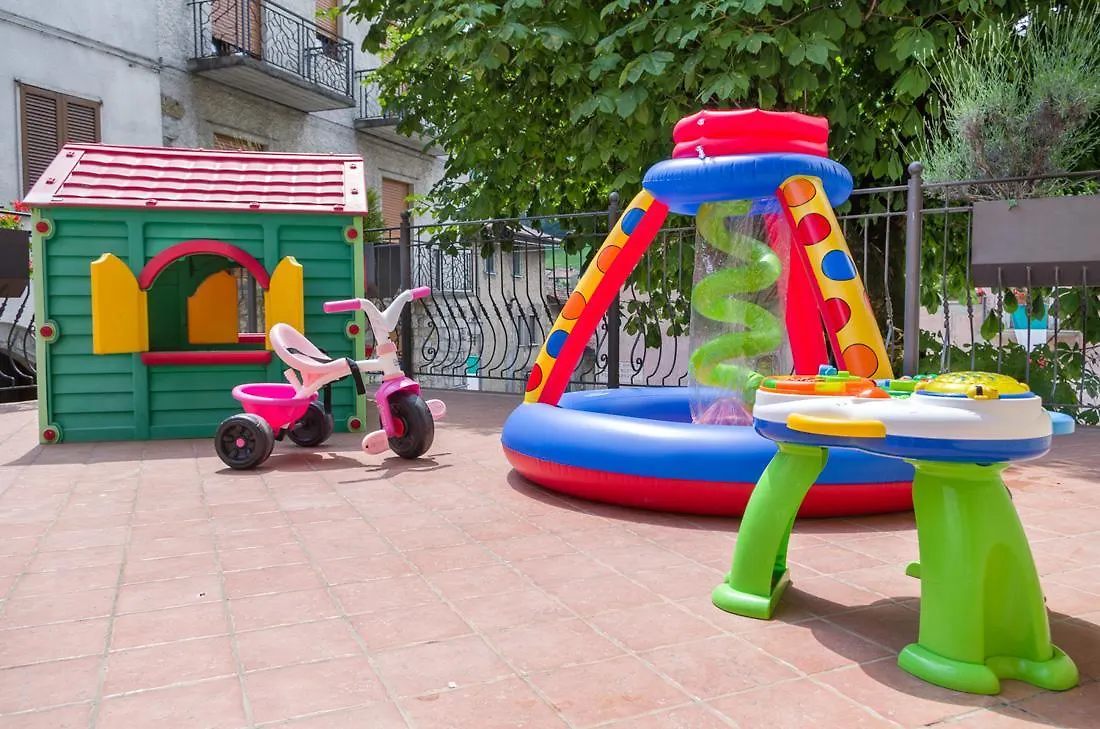 סרינה Hotel Americana 3*,